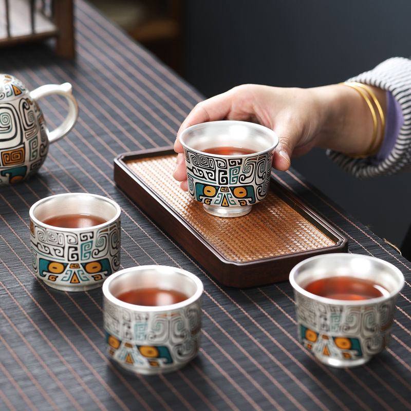 Luxurious Hand-Painted Gold and Silver Enamel Tea Cup for an Elevated Tea Experience