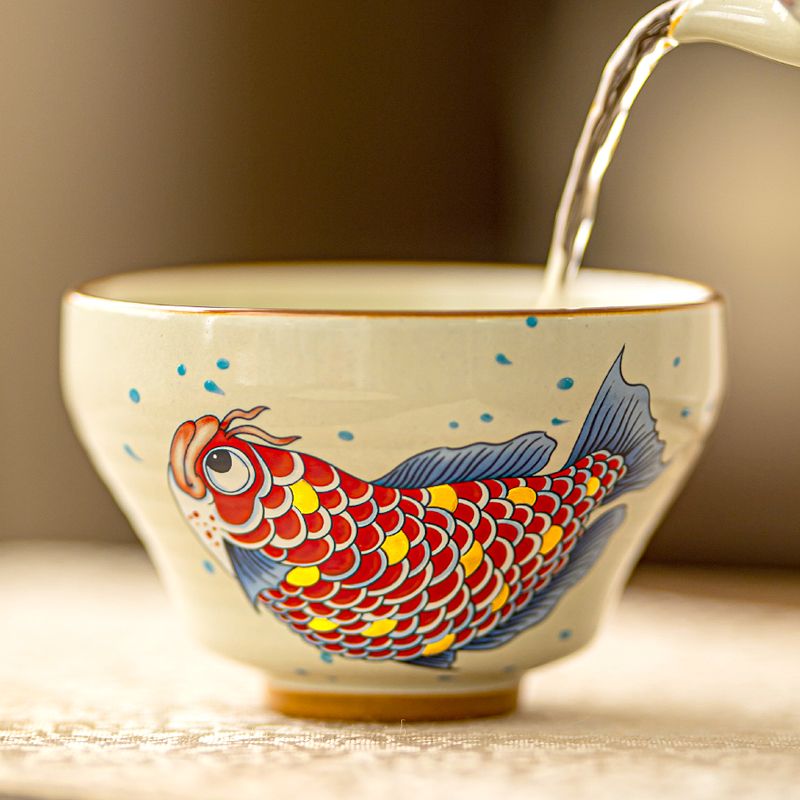 Master Artisan Ceramic Tea Cup - Handcrafted Elegance, Gilded Fish Motif, 170ml