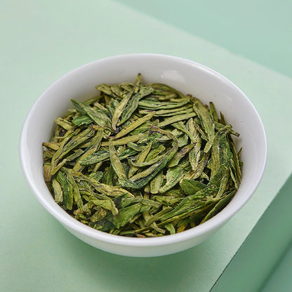 Premium Ming Qian Longjing Tea - Handpicked Freshness, Exquisite Flavor